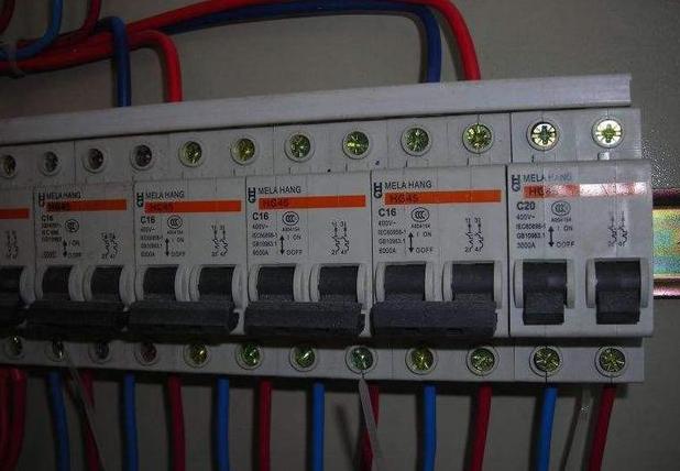 東莞市豐石電子科技有限公司